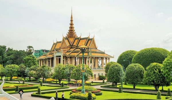 TOUR CAMBODIA: SIEM REAP – ANGKOR – LÀNG PREAH DAK – PHNOM PENH
